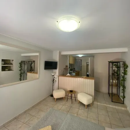 M&c Mantouki Apartment